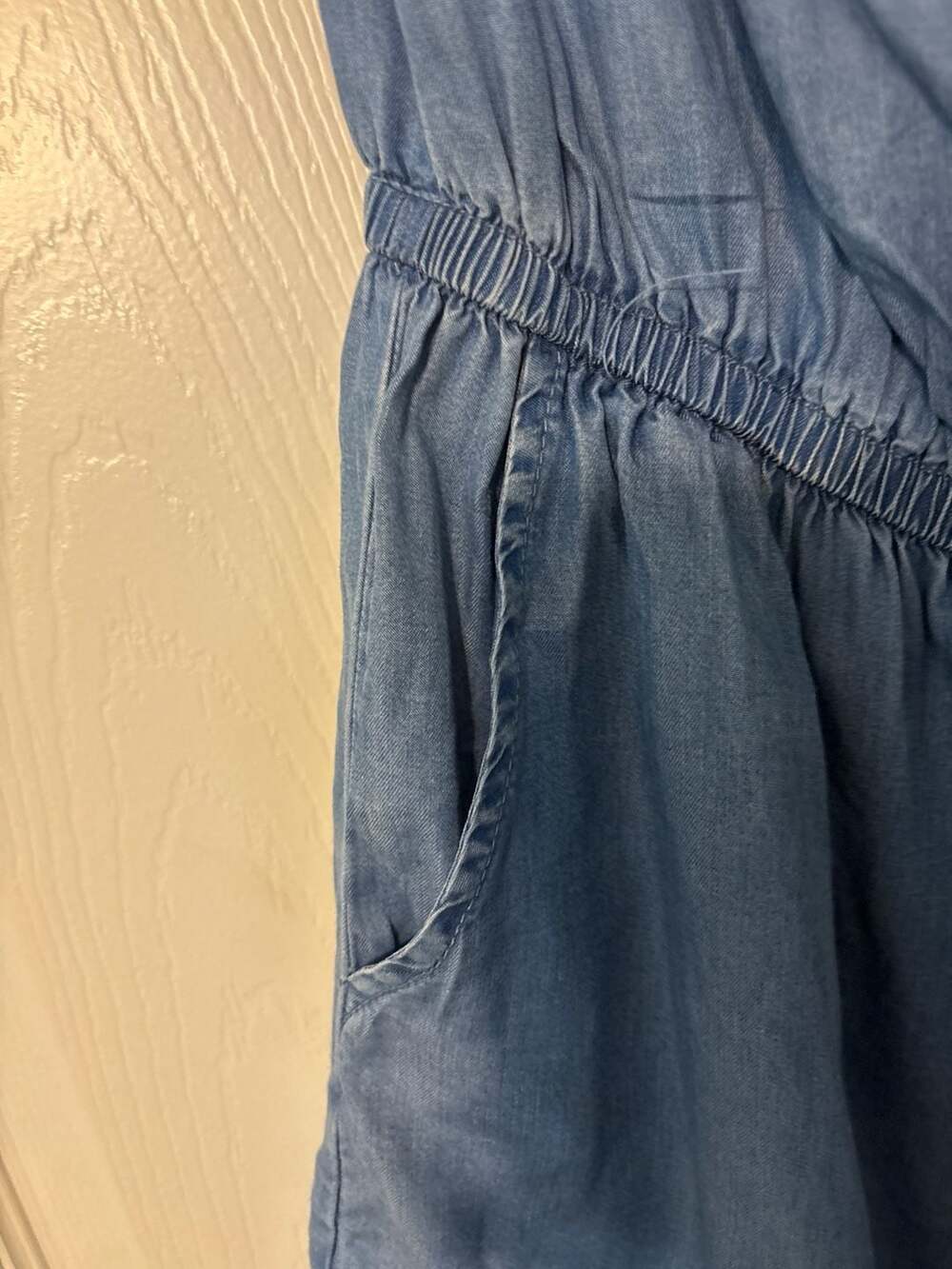 IRIS Blue Off-the-Shoulder Ruffle Chambray Romper with Drawstring Waist Size XL - Picture 3 of 4